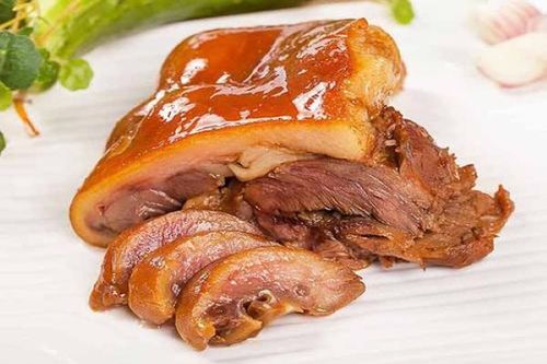 鹵肉技術(shù)學(xué)習(xí)與創(chuàng)業(yè)指南 途徑、費(fèi)用與注意事項(xiàng)